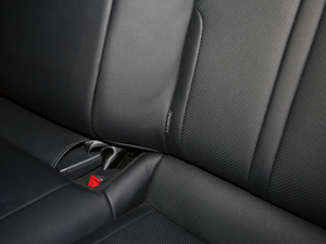 2020380T GT-Line Ş g