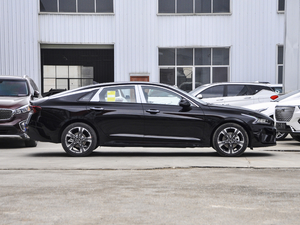 2020款270T CVVD 豪华科技版 整体外观