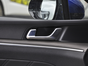 2020380T GT-Line FƼ g