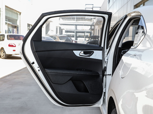 2020款1.5L CVT新锐天窗版 左后车门