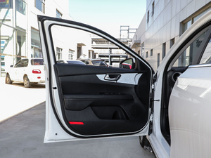 2020款1.5L CVT新锐天窗版 驾驶位车门