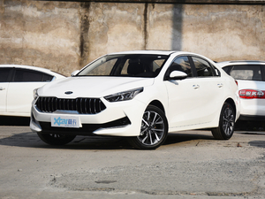 2020款1.5L CVT时尚版 左前45度