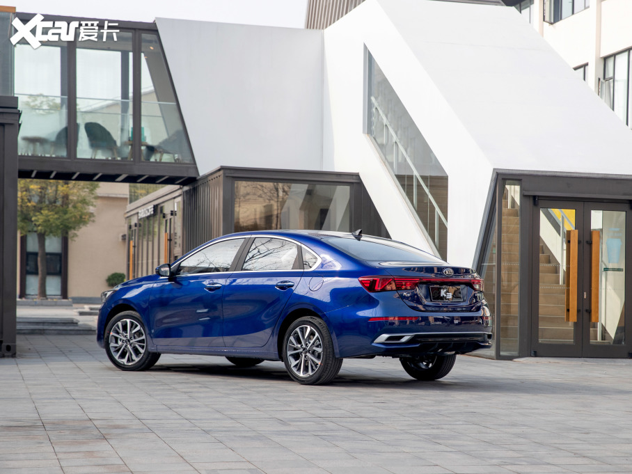 2021K3 1.4T DCT GT-Line{\Ӱ