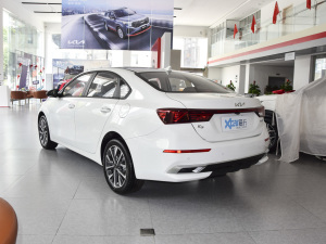 2021款改款 1.5L CVT青春版 左后45度