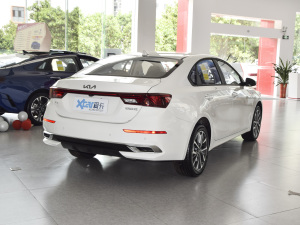 2021款改款 1.5L CVT青春版 右后45度
