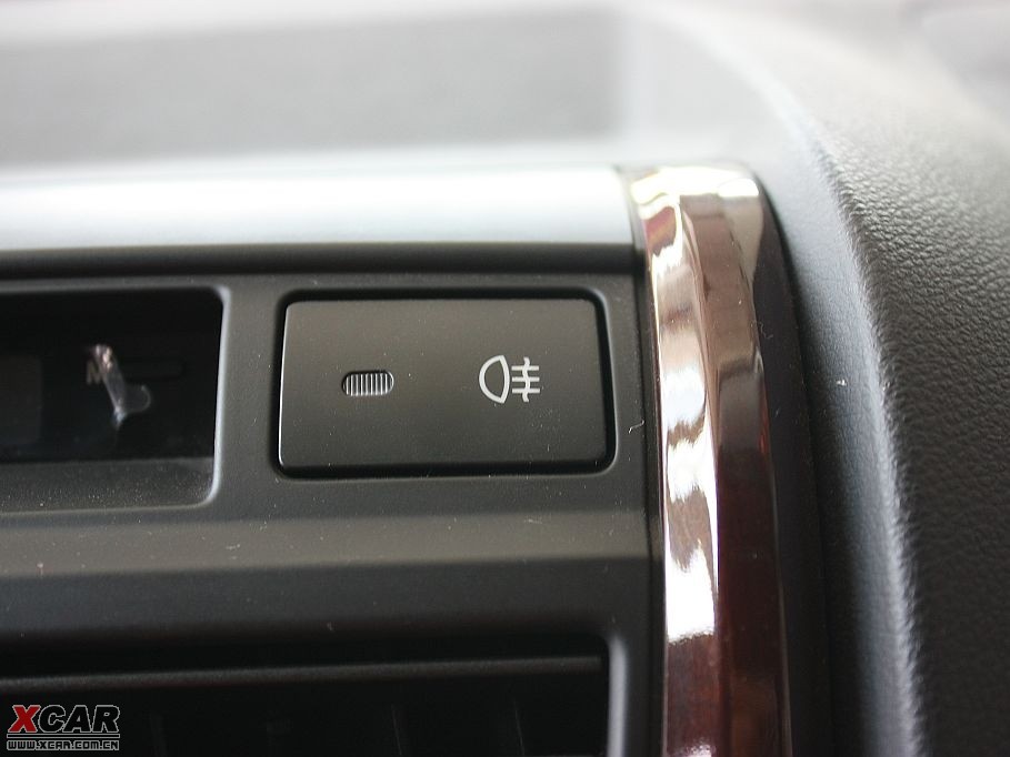 2009��{�� 2.0GLS ����քӰ�