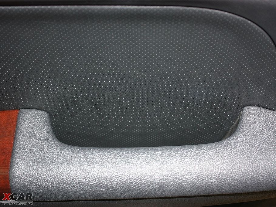 2009{ 2.0GLS (q)քӰ