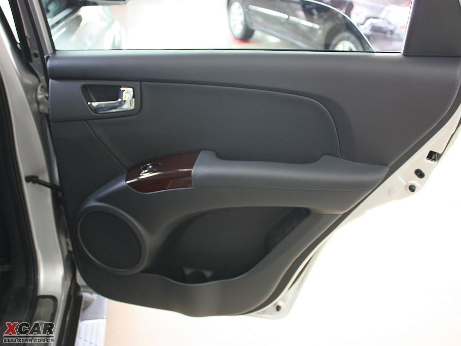 2009{ 2.0GLS (q)քӰ