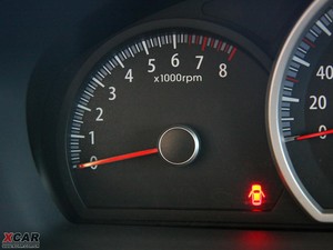 2009款2.0GLS 四驱手动版 中控区