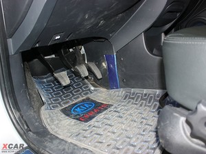 2009款2.0GLS 两驱手动版 空间座椅