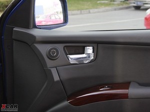 2009款2.0GLS  两驱自动版 空间座椅