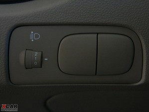 2009款2.0GLS 四驱手动版 空间座椅