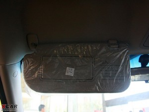 2009款2.0GLS 四驱手动版 空间座椅