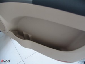 2009款2.0GL 两驱自动版 空间座椅