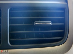 2009款2.0GLS 四驱手动版 中控区