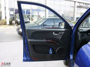 2009款2.0GLS  两驱自动版 空间座椅