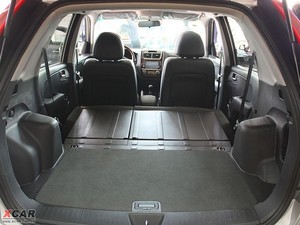 2009款2.0GLS 两驱手动版 行李厢空间