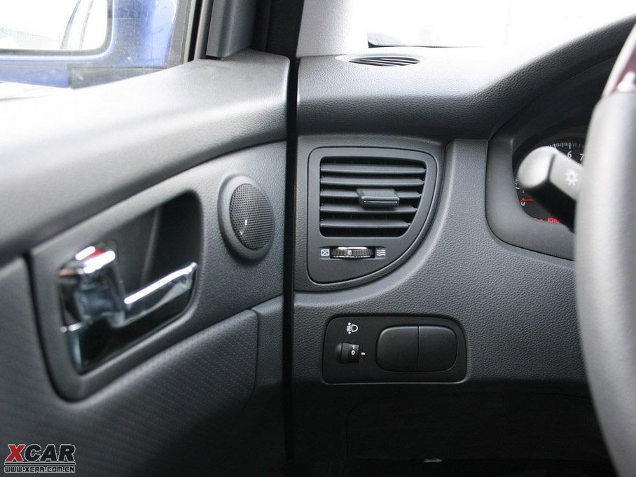 2009��{�� 2.0GLS  ����ԄӰ�