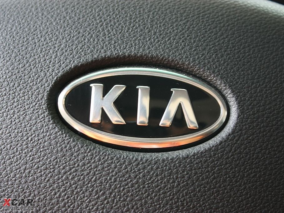 2009��{�� 2.0GLS ����քӰ�