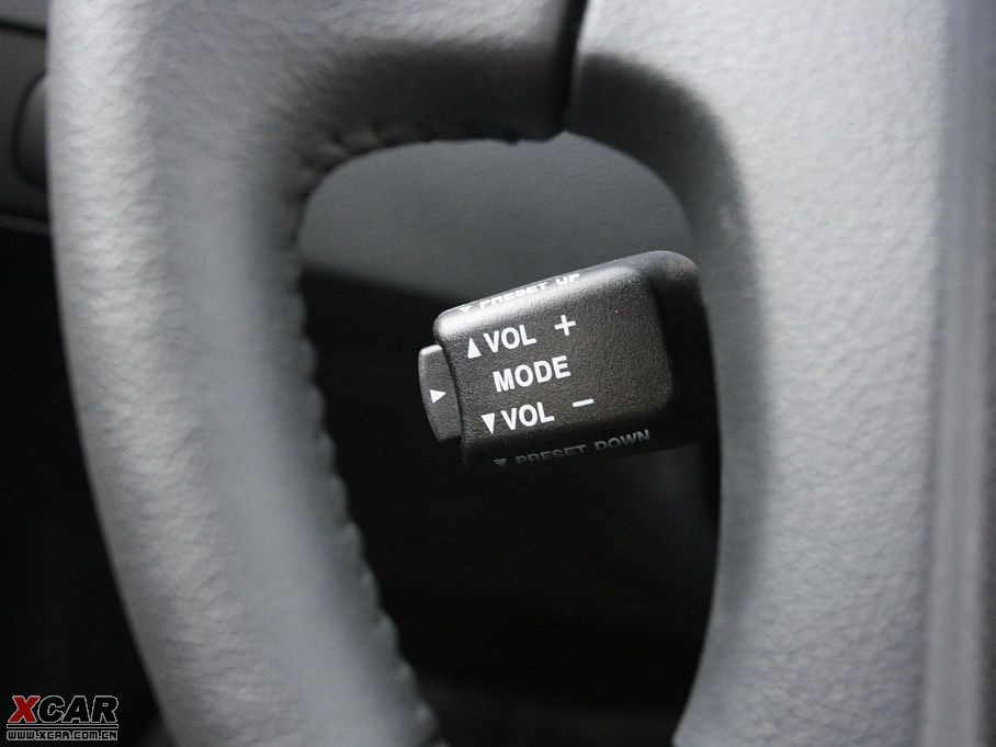 2009��{�� 2.0GLS  ����ԄӰ�