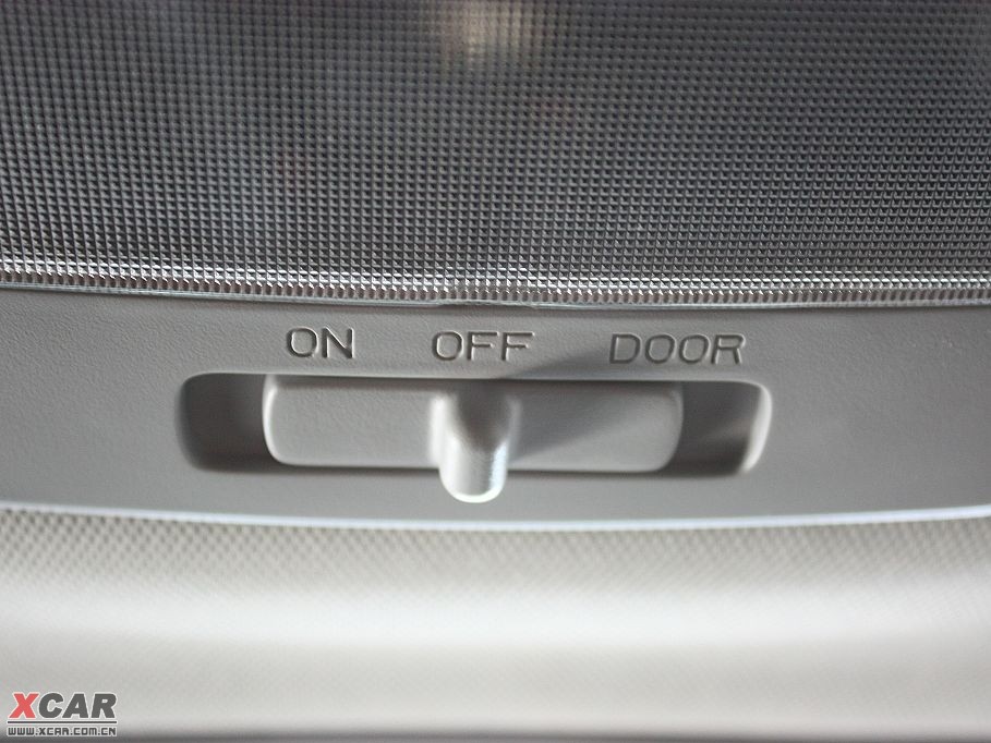 2009{ 2.0GLS (q)քӰ