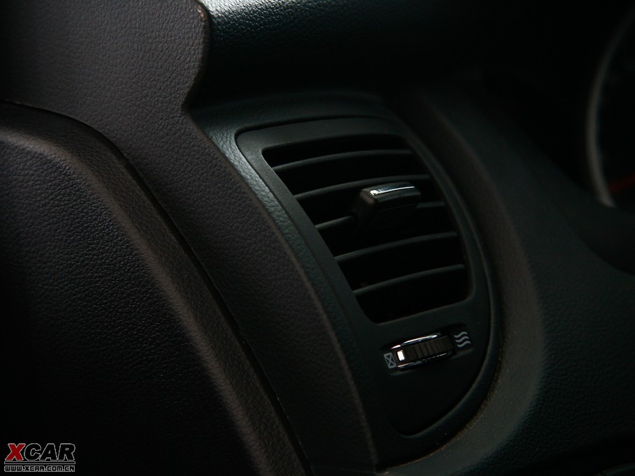 2009��{�� 2.0GLS  ����ԄӰ�