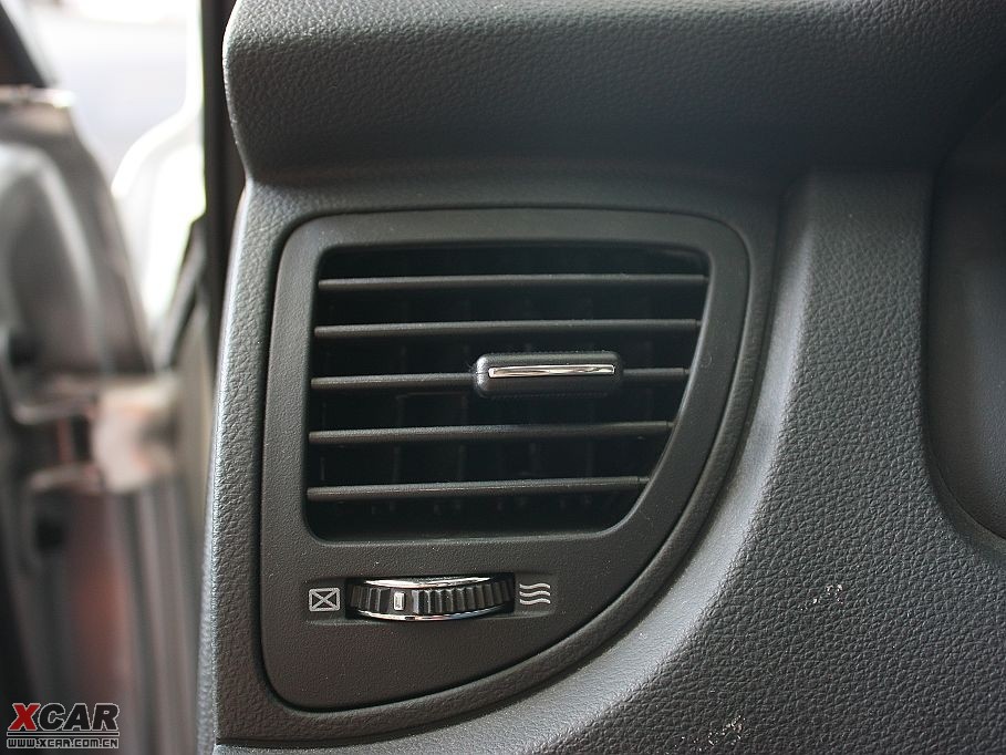 2009{ 2.0GLS (q)քӰ