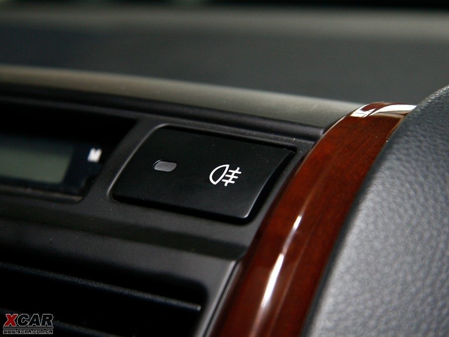 2009��{�� 2.0GLS  ����ԄӰ�