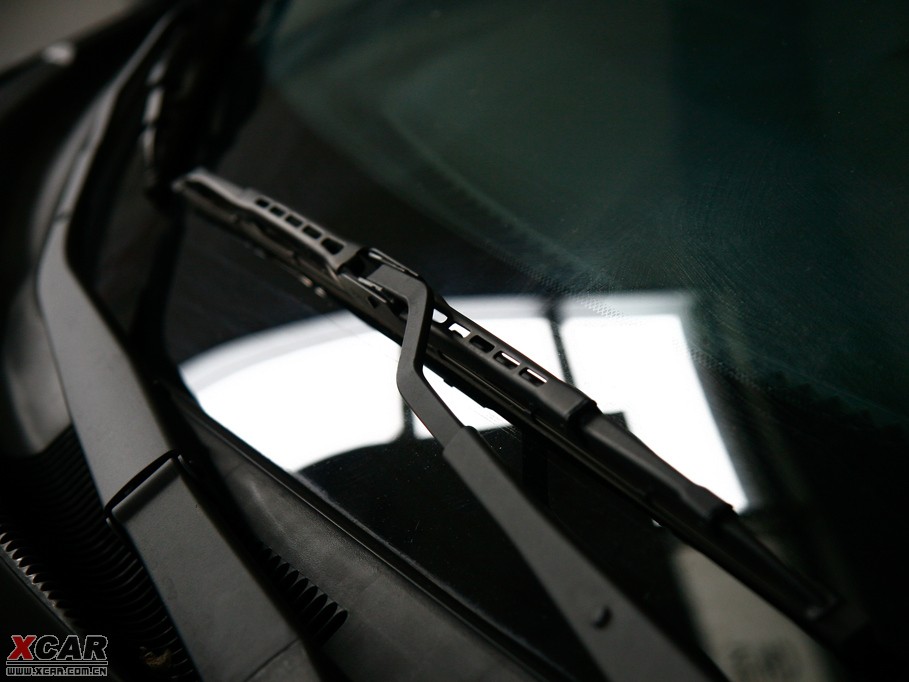 2009{ 2.0GLS  (q)ԄӰ