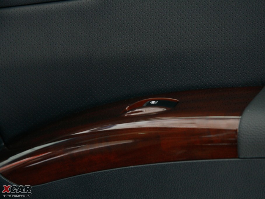 2009��{�� 2.0GLS  ����ԄӰ�