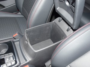 2021款1.6T DCT两驱豪华版 空间座椅