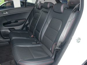2021款1.6T DCT两驱豪华版 空间座椅