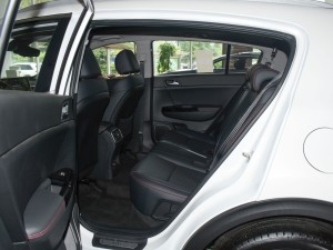 2021款1.6T DCT两驱豪华版 空间座椅