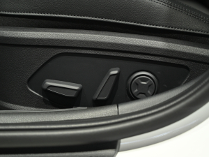 2021380T GT-Line Ş g