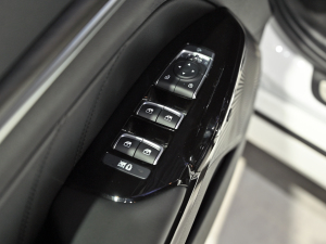 2021380T GT-Line Ş п؅^(q)