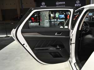 2021380T GT-Line Ş п؅^