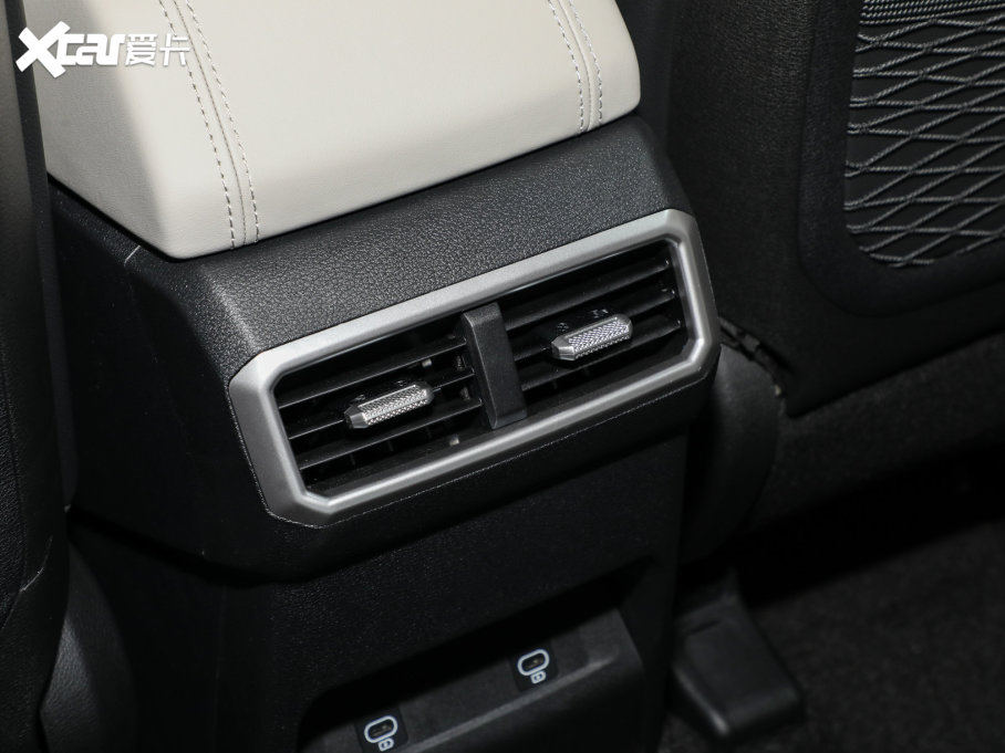 2023{Kؽ 2.0L HEV Ş