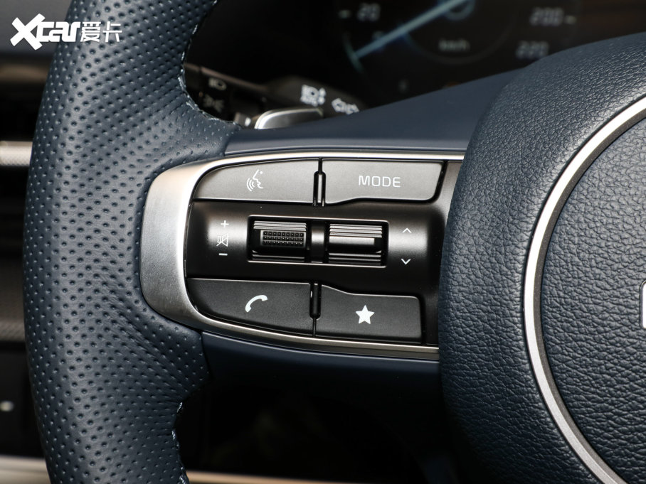 2023{Kؽ 2.0L HEV (q)Ş