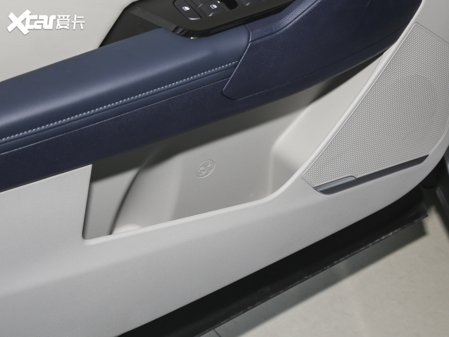 2023{Kؽ 2.0L HEV (q)F