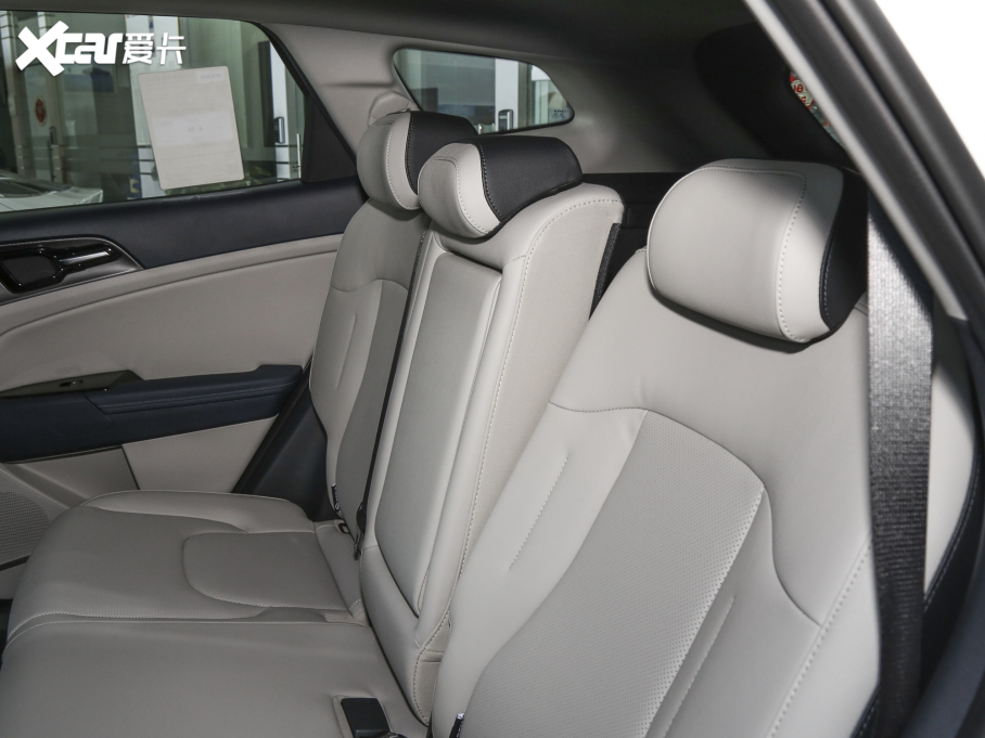 2023{Kؽ 2.0L HEV (q)F