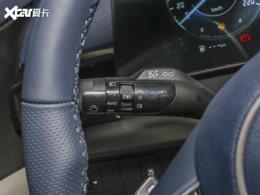 2023{Kؽ 2.0L HEV (q)F