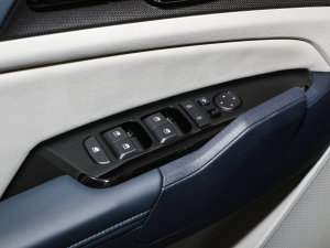 20232.0L HEV Ş п؅^