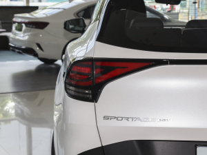 20232.0L HEV (q)F (x)(ji)^