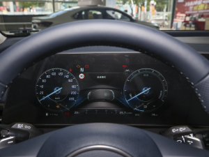 20232.0L HEV F п؅^