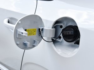 2023款1.4T DCT豪华版 油箱盖