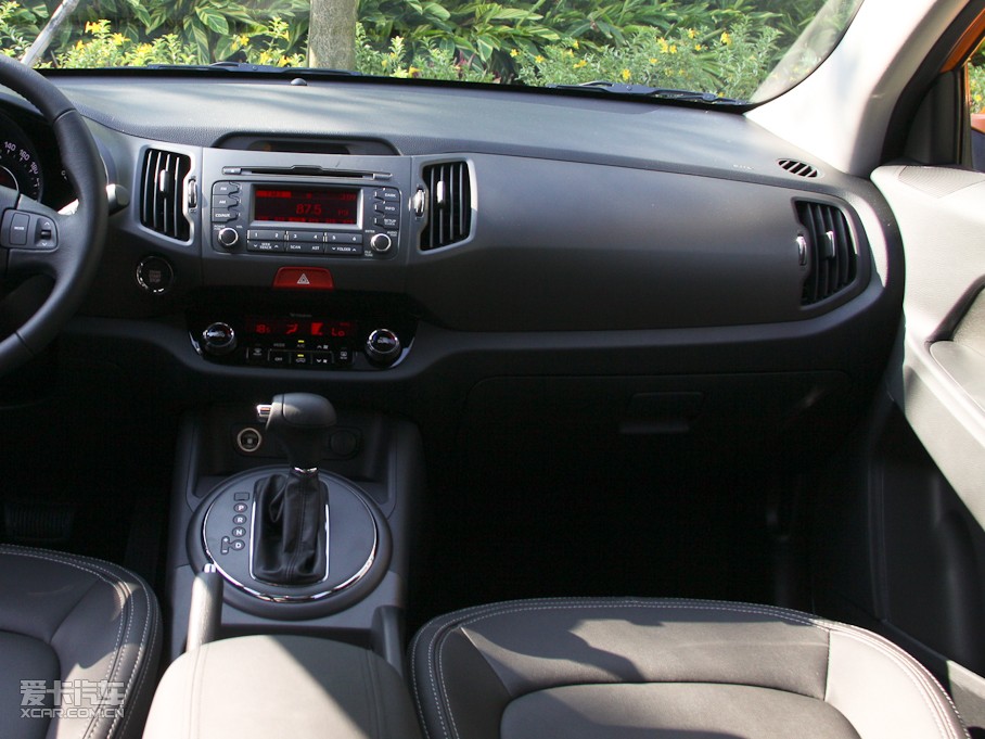 2011 2.0L Premium ԄӃ