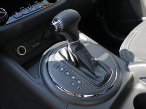 2011款2.0L Premium 自动两驱版 换挡杆