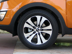 2011款2.0L Premium 自动两驱版 轮圈