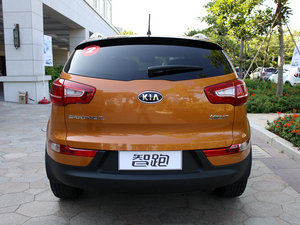 2011款2.0L Premium 自动两驱版 正后	
