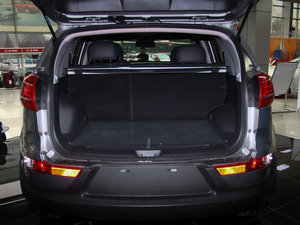 2011款2.0L GLS 自动两驱版 行李厢空间